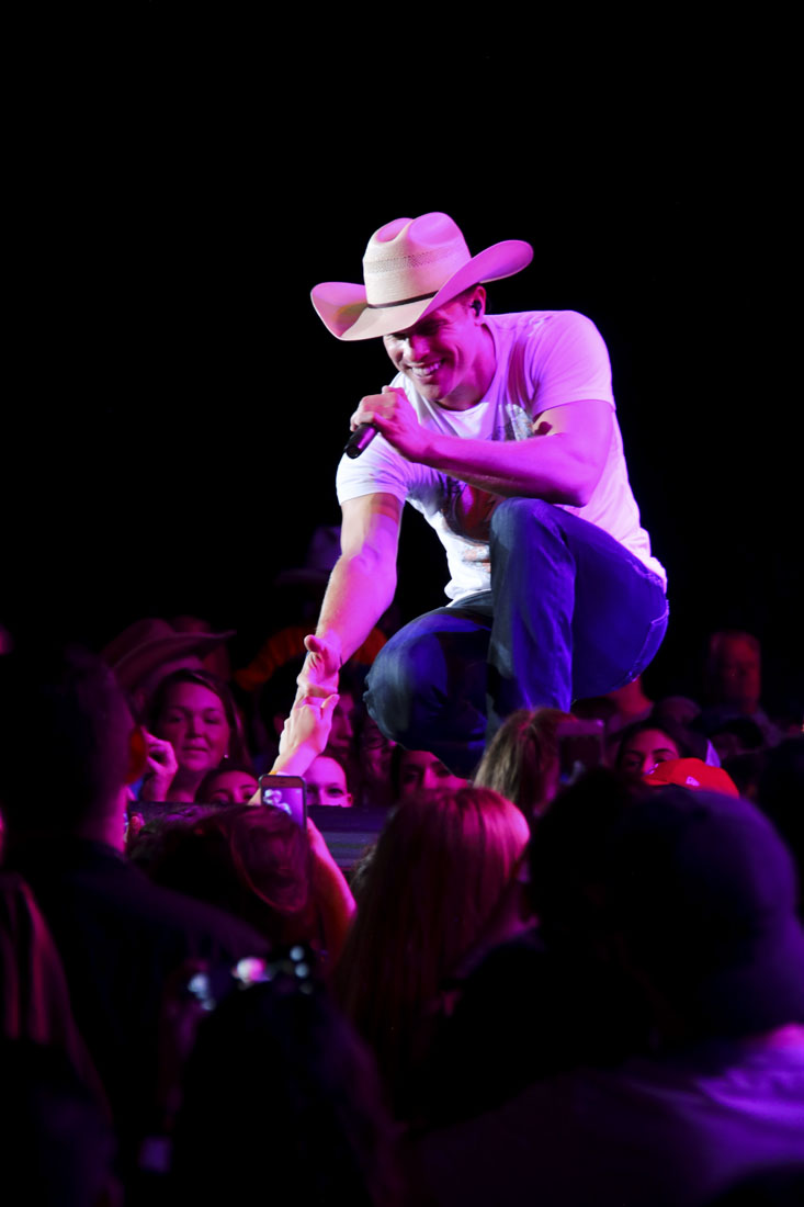 Dustin_Lynch_btobinphoto-1 (9)