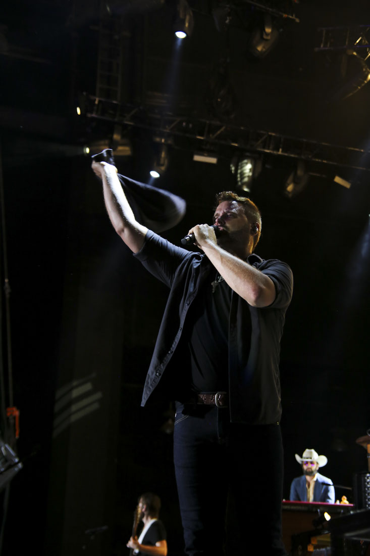 Randy-Houser_btobinphoto-47 (7)