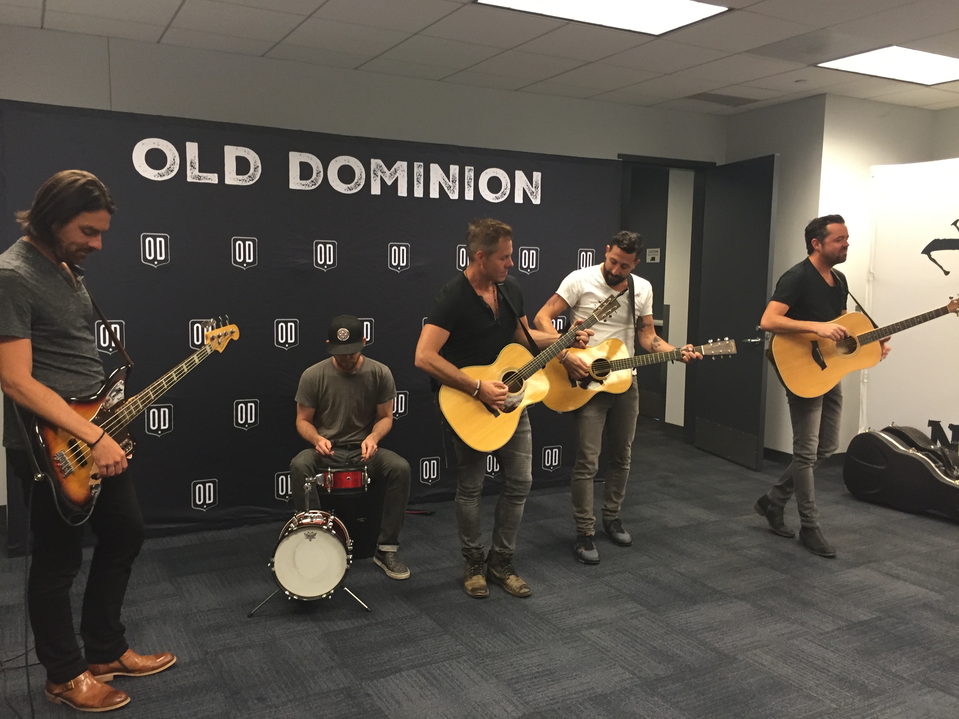 Old Dominion - image (3)